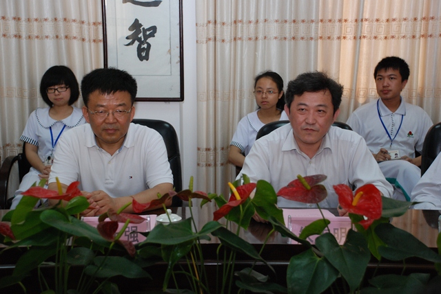 ���^�г�ꖌ�(sh��)�(y��n)�W(xu��)У���A��W(xu��)��(y��u)�|(zh��)��Դ���ؽ��ƃxʽ