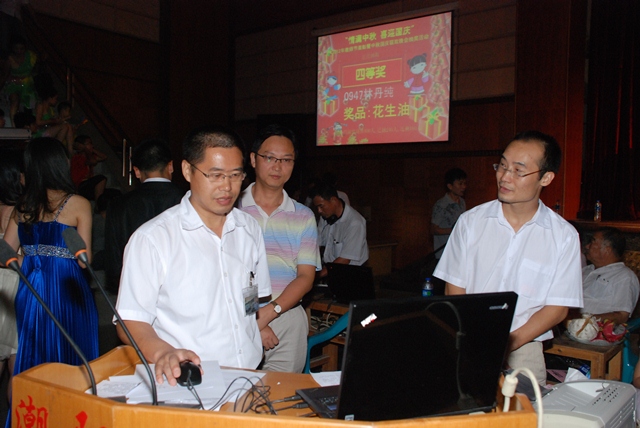 2012�����^�г�ꖌ�(sh��)�(y��n)�W(xu��)У�̎���(ji��)������������c(li��n)�g���(d��ng)